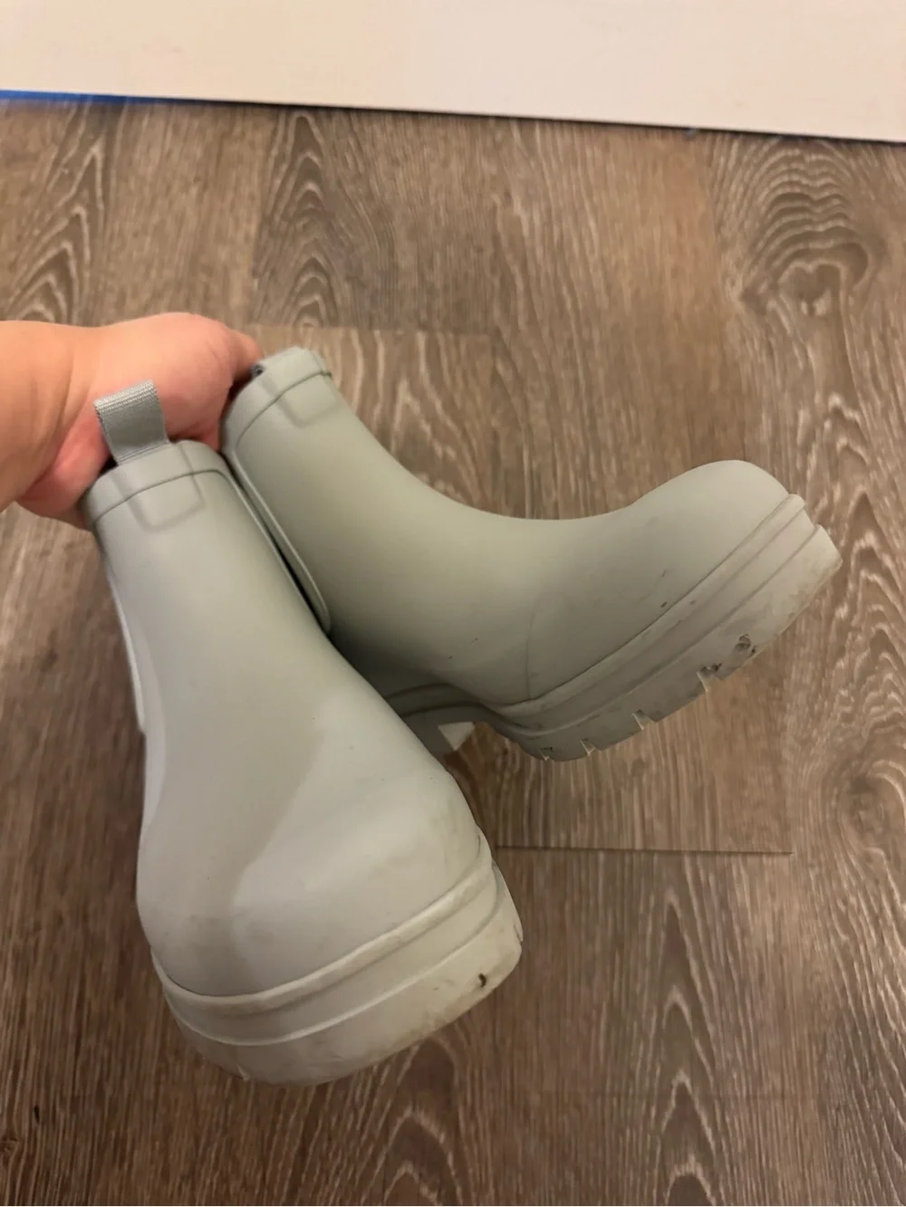 Everlane The Rain Boot in Sage